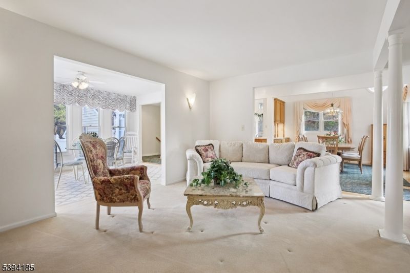 Chandelier, Dining room, Interior, Living room