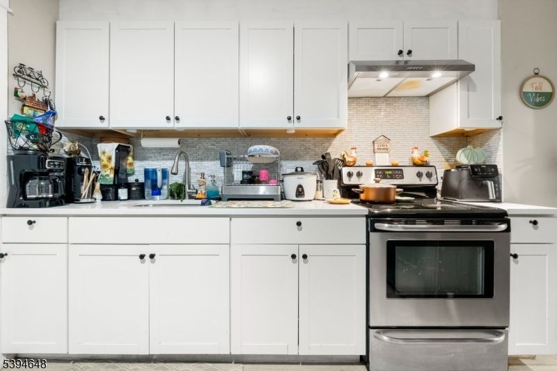 Interior, Kitchen, Stainless Steel Appliances