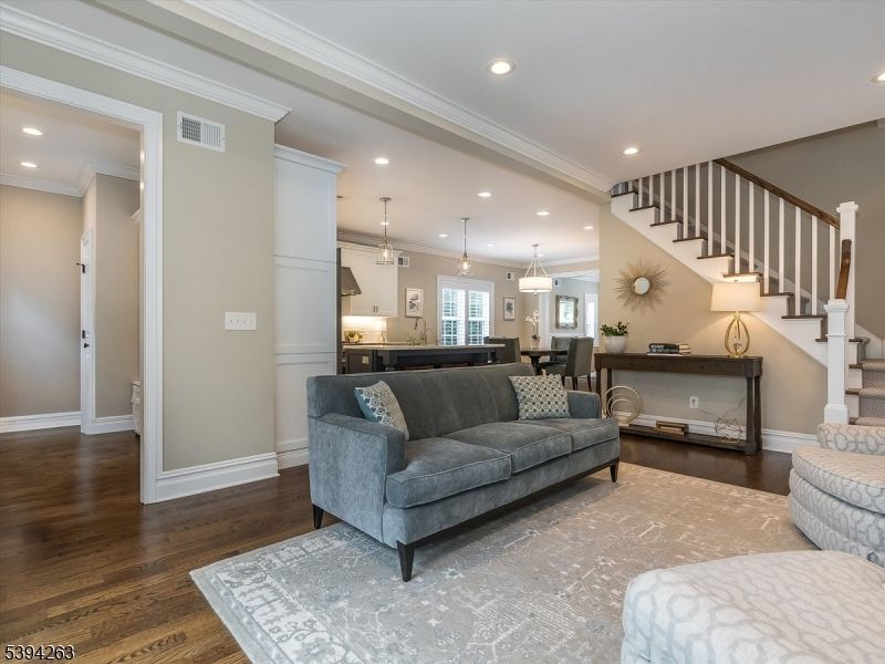 Dining room, Interior, Kitchen, Living room, Pendant Lights, Recessed Lighting, Wood Texture Flooring