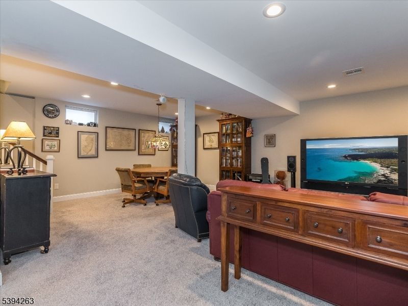 Dining room, Interior, Pendant Lights, Recessed Lighting