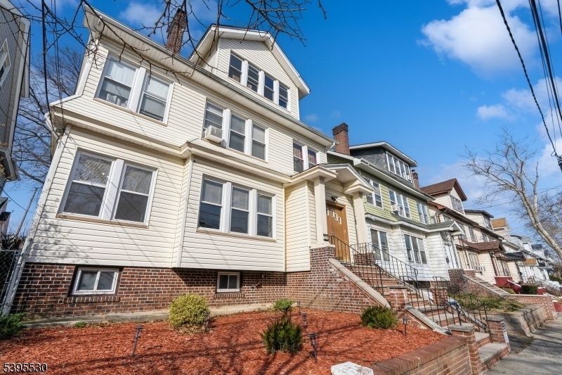 Exterior, Facade, Brick Facade, Queen Anne Victorian
