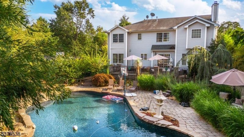 Backyard, Exterior, Pool