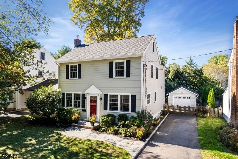 Detached Garage, Exterior, Facade, Georgian
