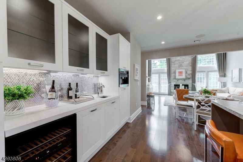 Dining room, Interior, Kitchen, Recessed Lighting, Wood Texture Flooring
