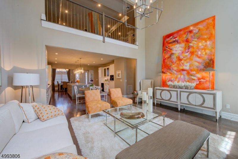 Chandelier, Dining room, Interior, Living room, Pendant Lights, Recessed Lighting, Wood Texture Flooring