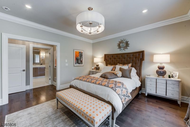 Bedroom, Interior, Pendant Lights, Recessed Lighting, Wood Texture Flooring