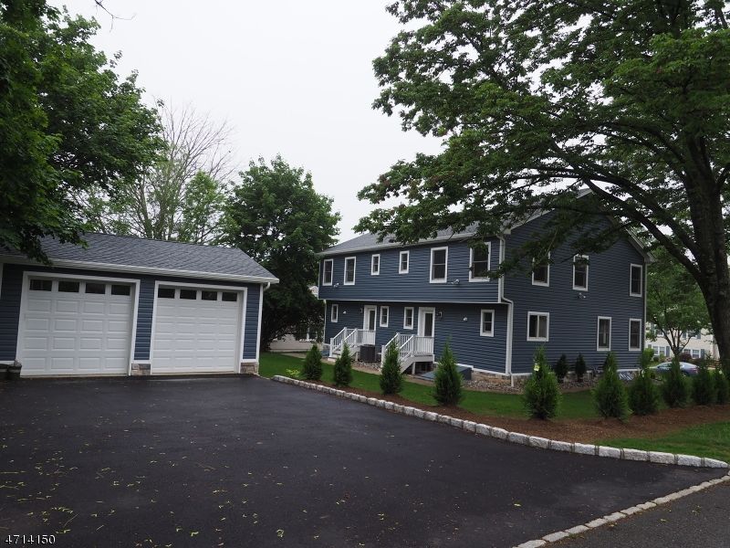 Detached Garage, Exterior