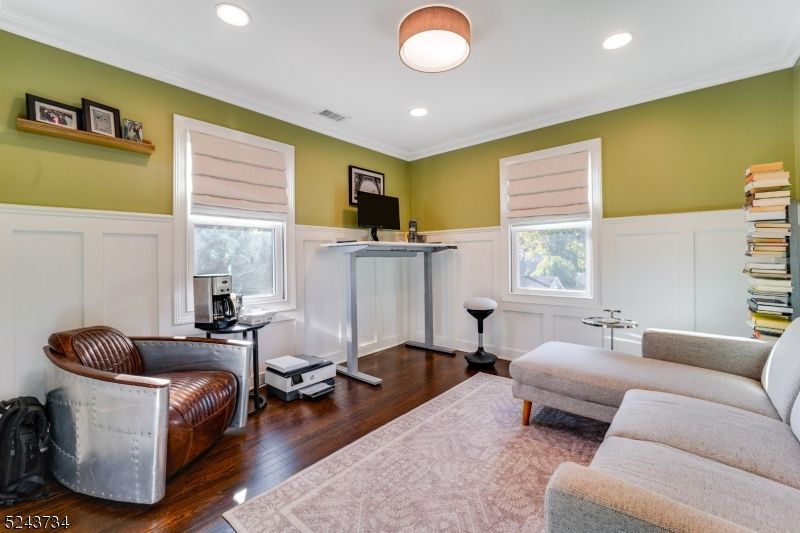 Home Office, Interior, Recessed Lighting, Wood Texture Flooring