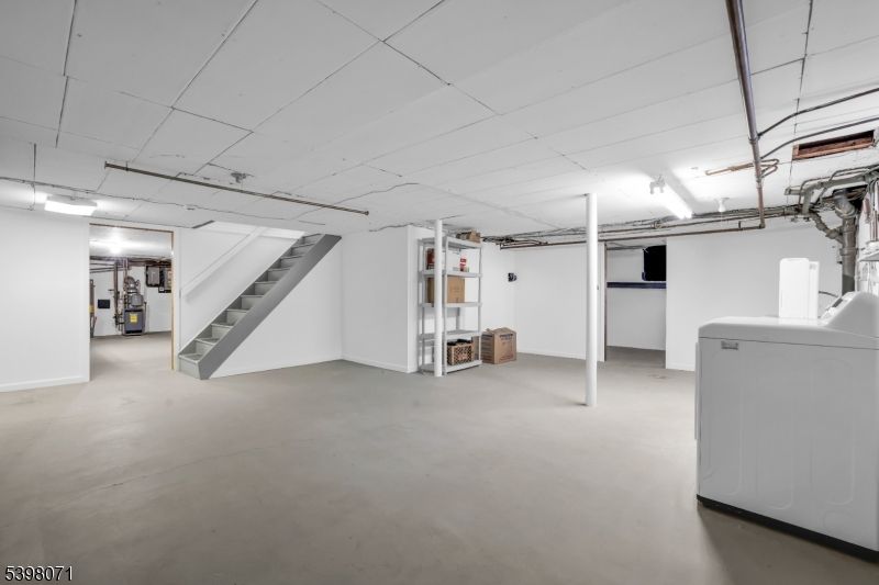 Garage, Interior, Washer