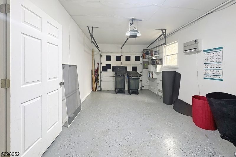 Garage, Interior