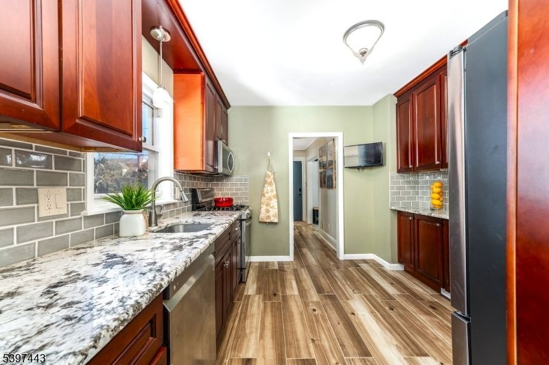 Interior, Kitchen, Pendant Lights, Wood Texture Flooring