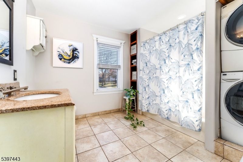 Interior, Recessed Lighting, Washer