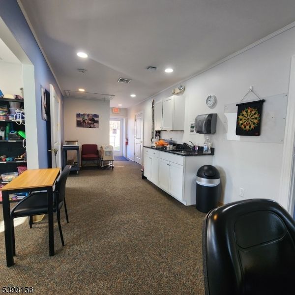 Dining room, Interior, Recessed Lighting
