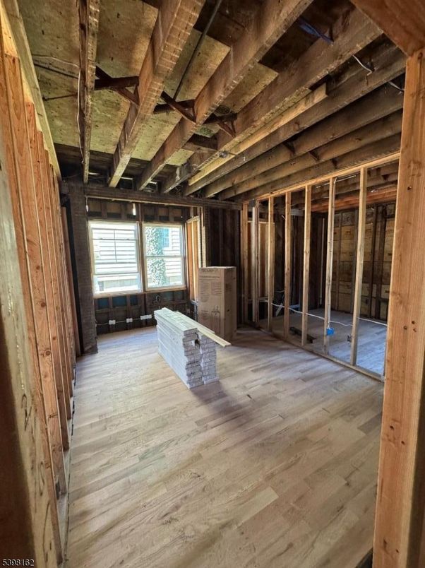 Empty room, Interior, Wooden Beams, Wood Texture Flooring