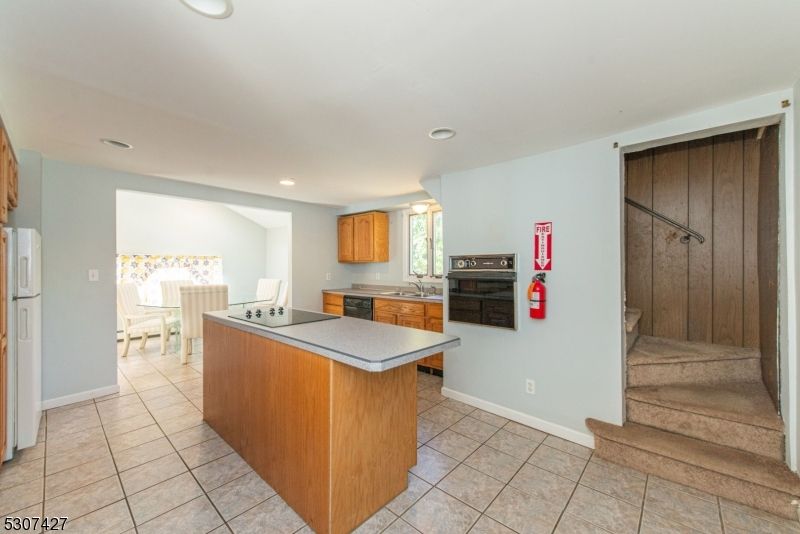 Dining room, Interior, Kitchen, Recessed Lighting