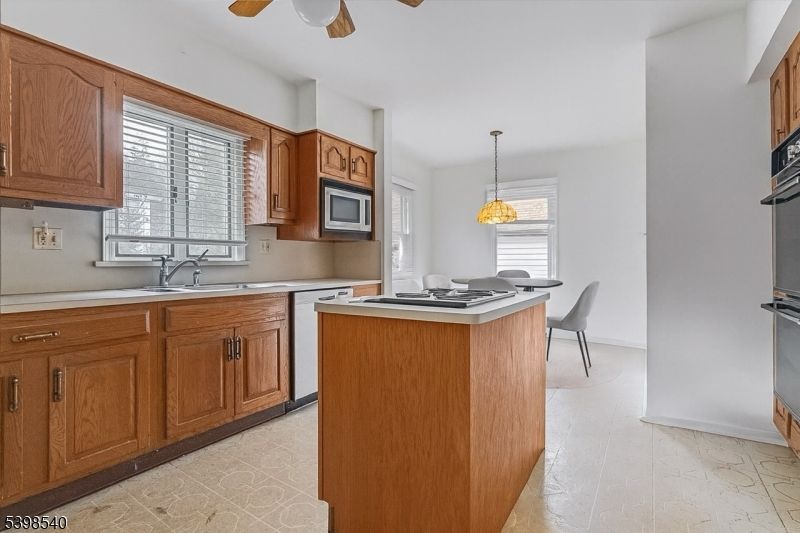Dining room, Interior, Kitchen, Pendant Lights, Stainless Steel Appliances