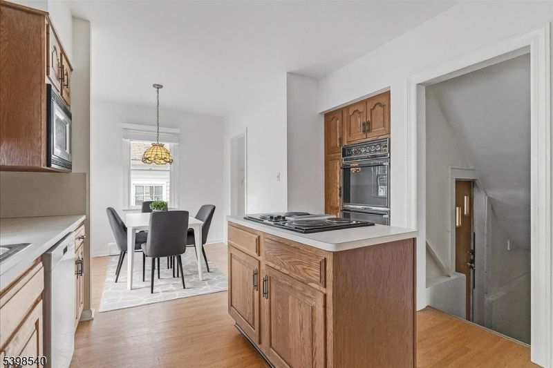 Dining room, Interior, Kitchen, Pendant Lights, Wood Texture Flooring