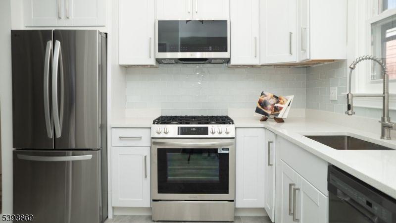 Interior, Kitchen, Stainless Steel Appliances