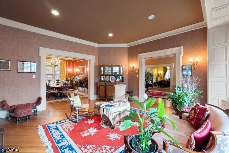 Chandelier, Dining room, Interior, Living room, Recessed Lighting, Wood Texture Flooring