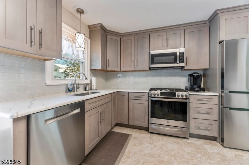 Interior, Kitchen, Pendant Lights, Stainless Steel Appliances