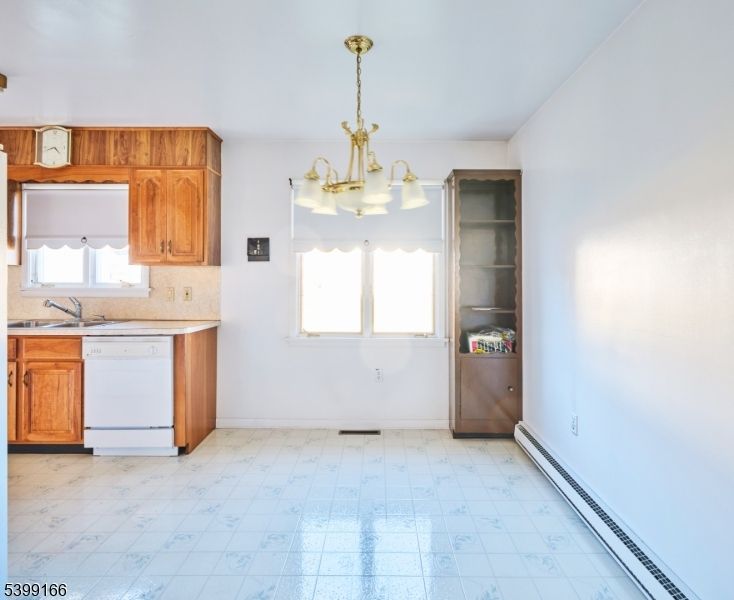 Chandelier, Interior, Kitchen