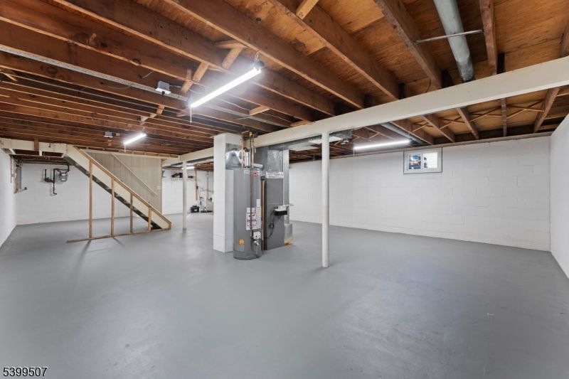 Garage, Interior, Wooden Beams, Wooden Ceilings