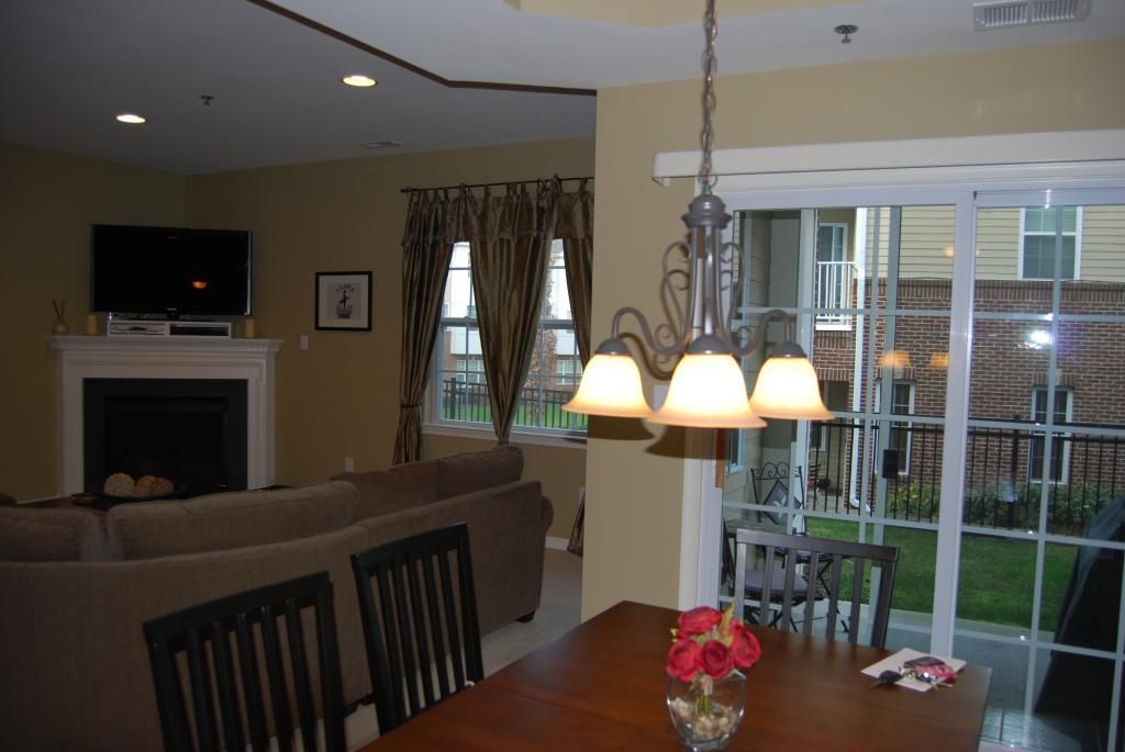 Dining room, Fireplace, Interior, Pendant Lights, Recessed Lighting