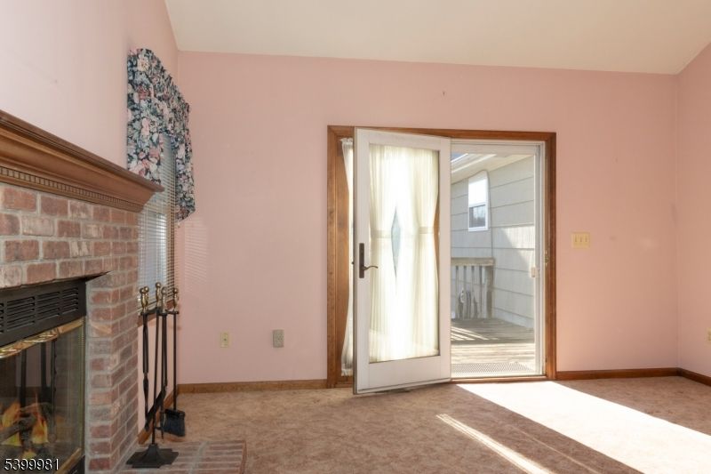 Empty room, Fireplace, Interior
