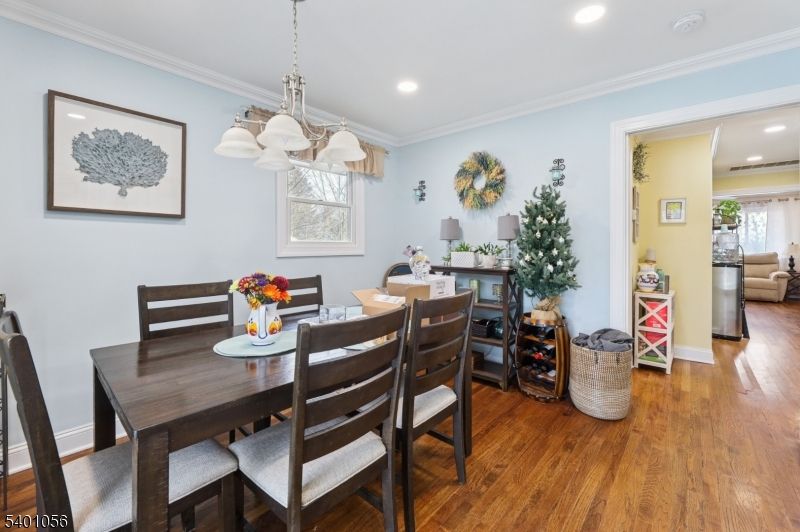 Chandelier, Dining room, Interior, Living room, Recessed Lighting, Wood Texture Flooring