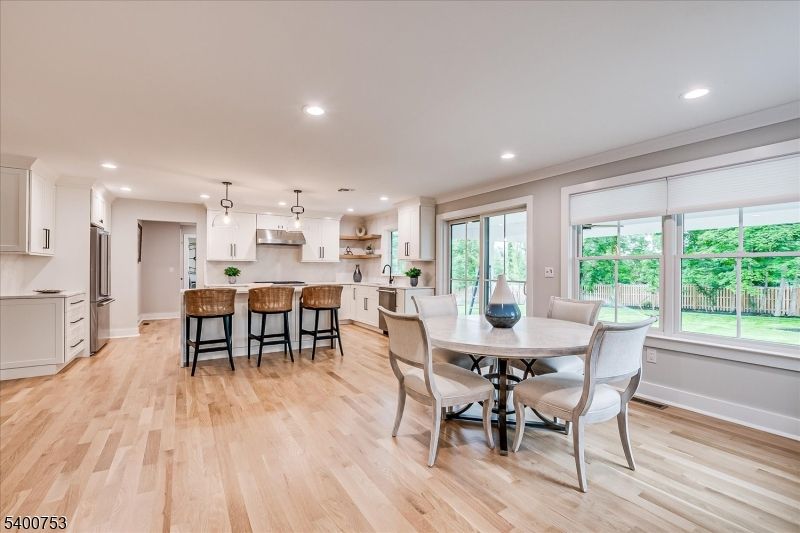 Dining room, Interior, Kitchen, Pendant Lights, Recessed Lighting, Wood Texture Flooring