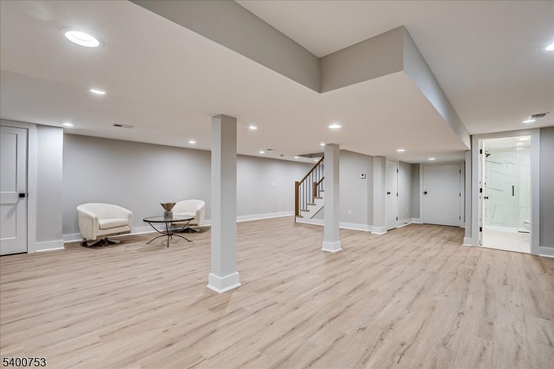 Interior, Recessed Lighting, Wood Texture Flooring