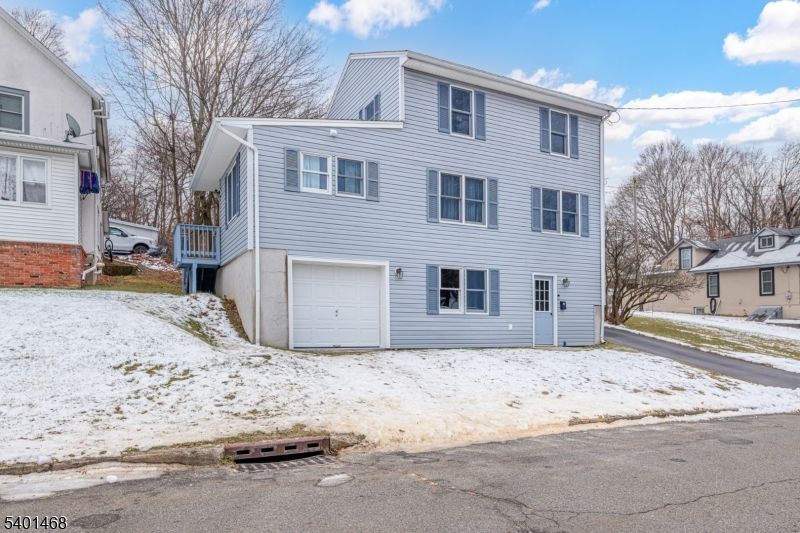 Attached, Exterior, Facade, Georgian