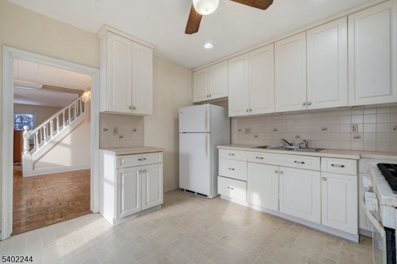 Interior, Kitchen, Recessed Lighting