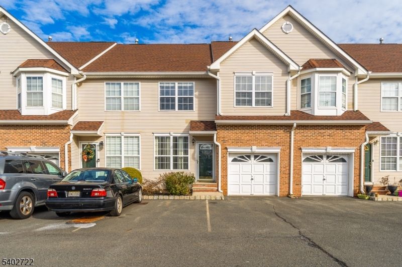 Attached, Exterior, Facade, Brick Facade, Rowhouse