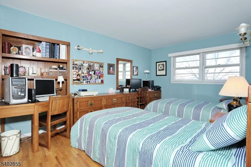 Bedroom, Home Office, Interior, Wood Texture Flooring