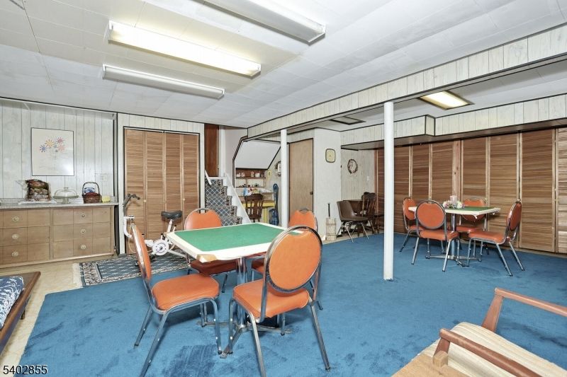 Dining room, Interior