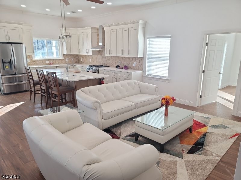 Interior, Kitchen, Living room, Pendant Lights, Recessed Lighting, Stainless Steel Appliances, Wood Texture Flooring