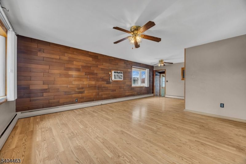 Empty room, Interior, Wood Texture Flooring, Wooden Walls