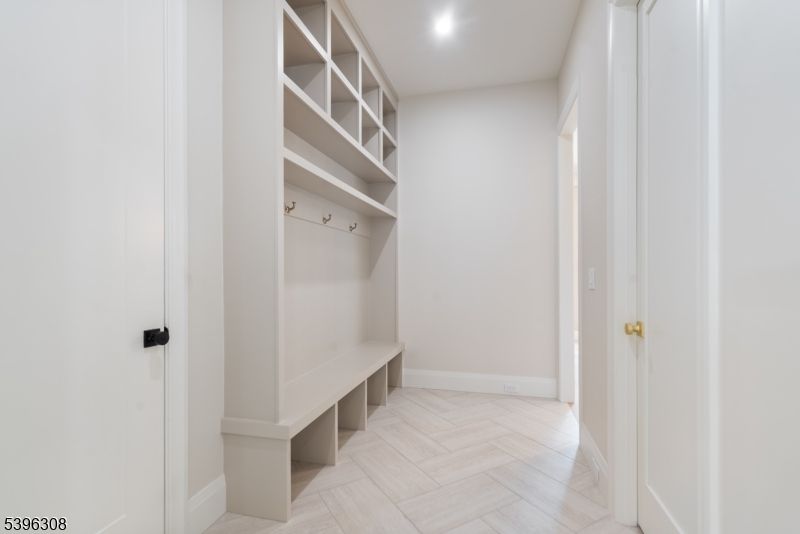 Interior, Recessed Lighting, Walk-in Closets, Wood Texture Flooring