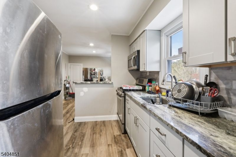 Interior, Kitchen, Recessed Lighting, Wood Texture Flooring