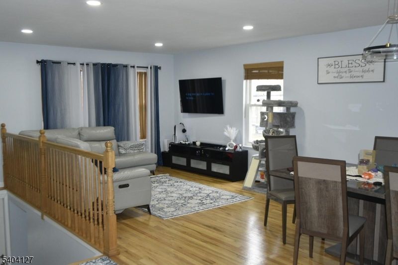 Dining room, Interior, Living room, Recessed Lighting, Wood Texture Flooring