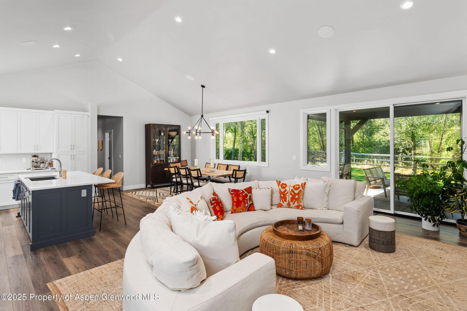 Dining room, Interior, Kitchen, Living room, Pendant Lights, Recessed Lighting, Wood Texture Flooring