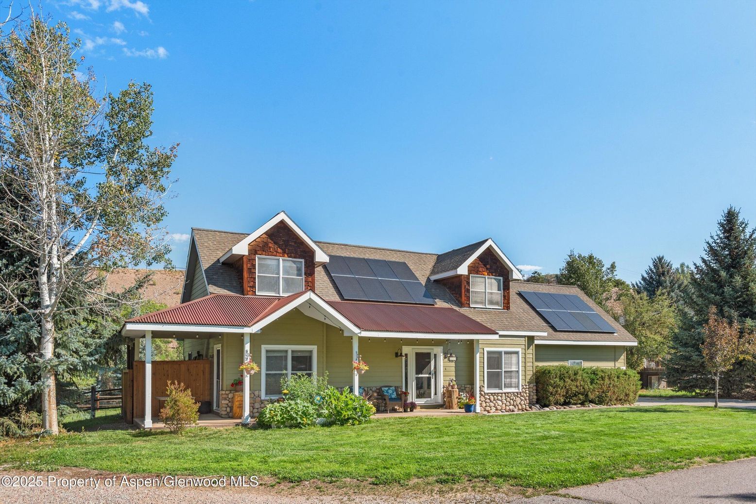 Exterior, Facade, Solar Panels, Cape Cod