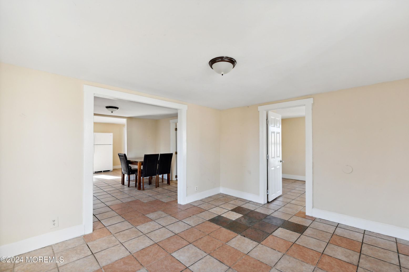 Dining room, Empty room, Interior