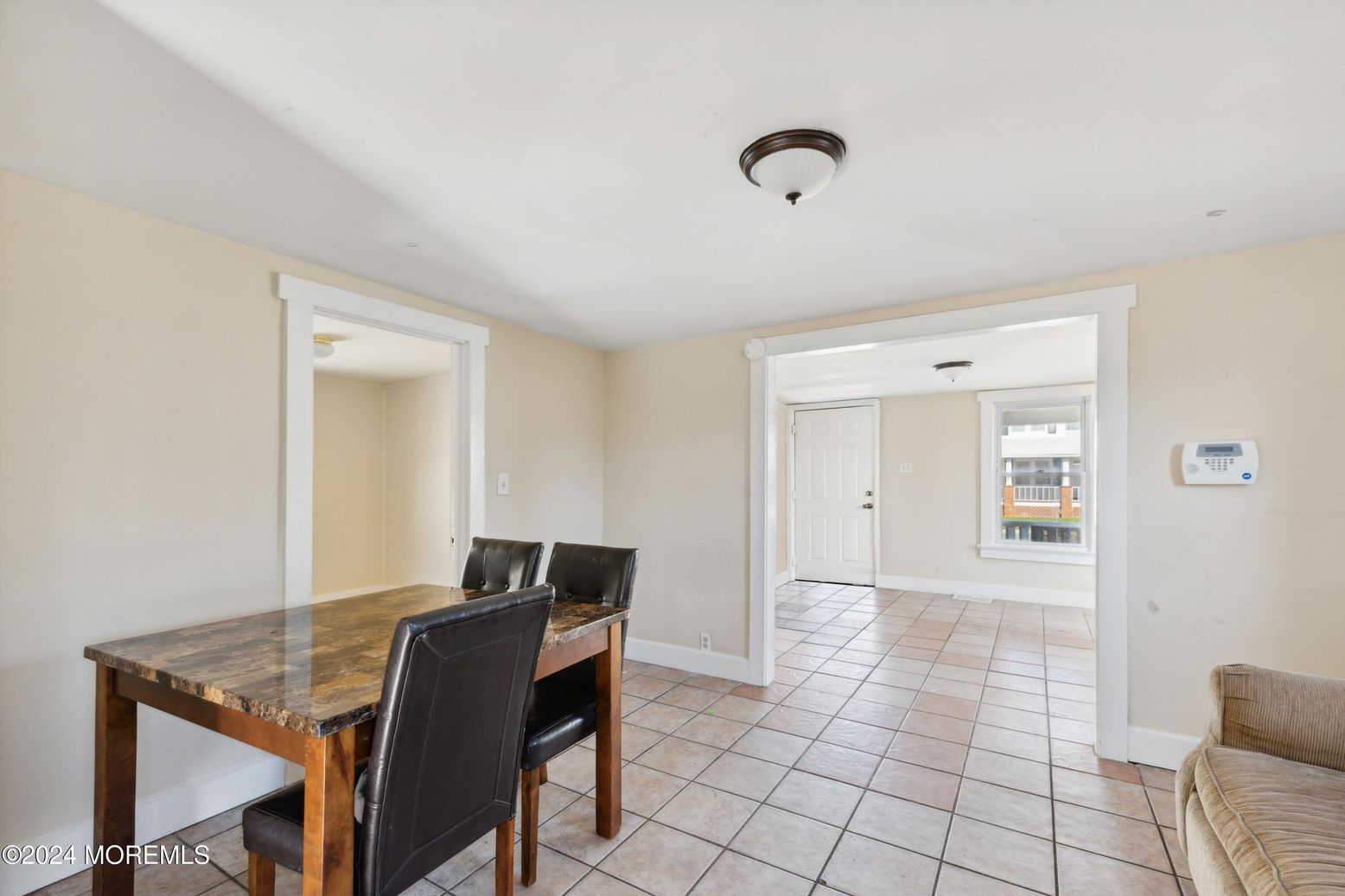 Dining room, Interior