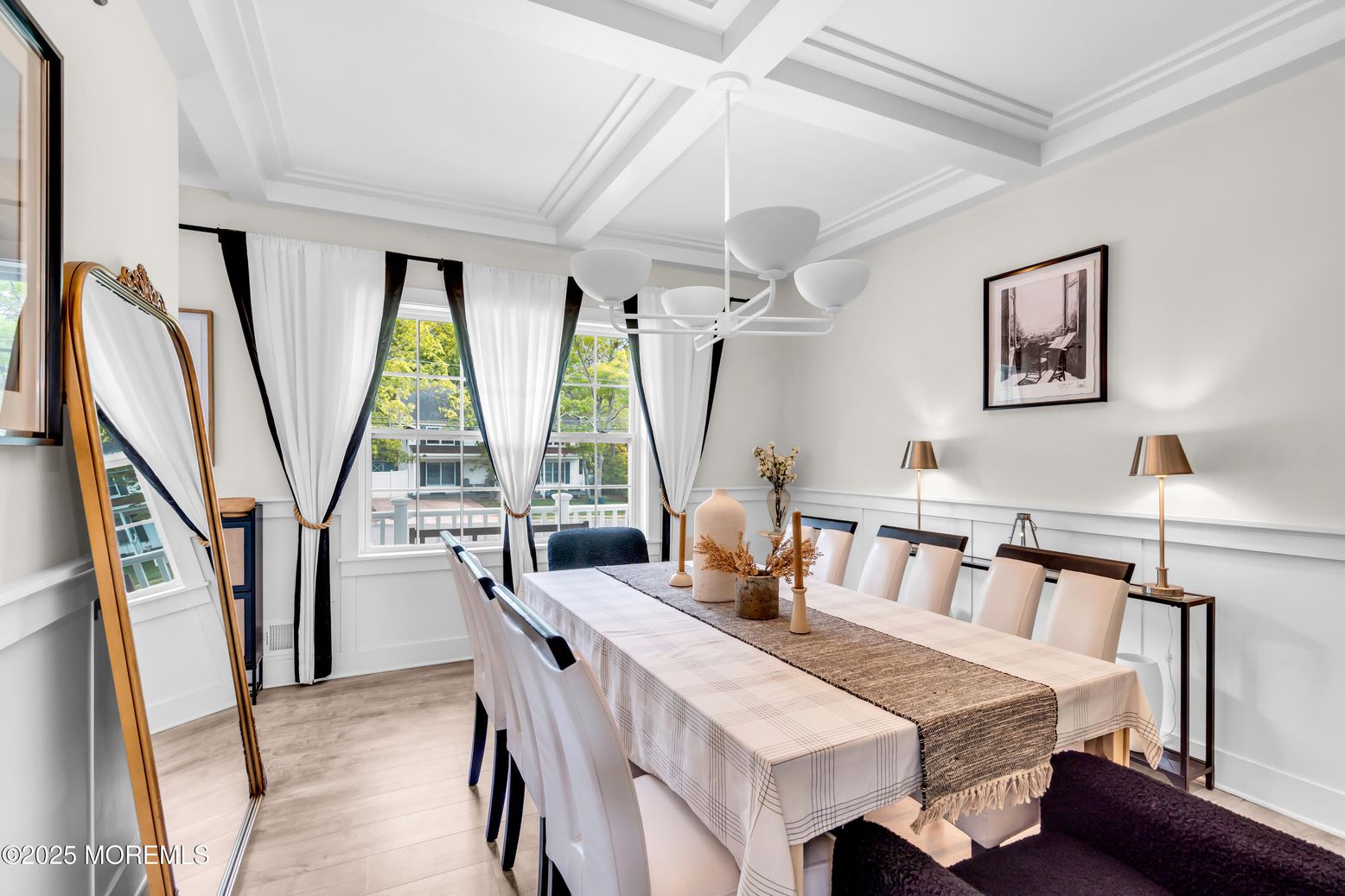 Dining room, Interior, Wood Texture Flooring