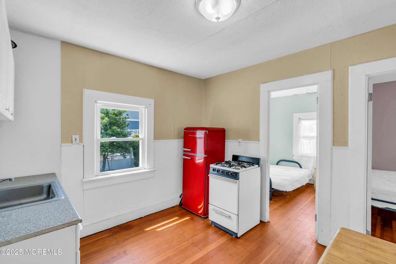 Bedroom, Interior, Kitchen, Wood Texture Flooring
