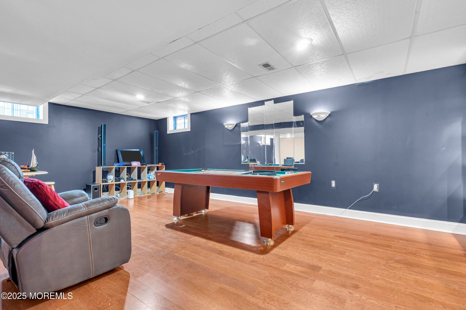 Billiard Table, Game Room, Interior, Wood Texture Flooring