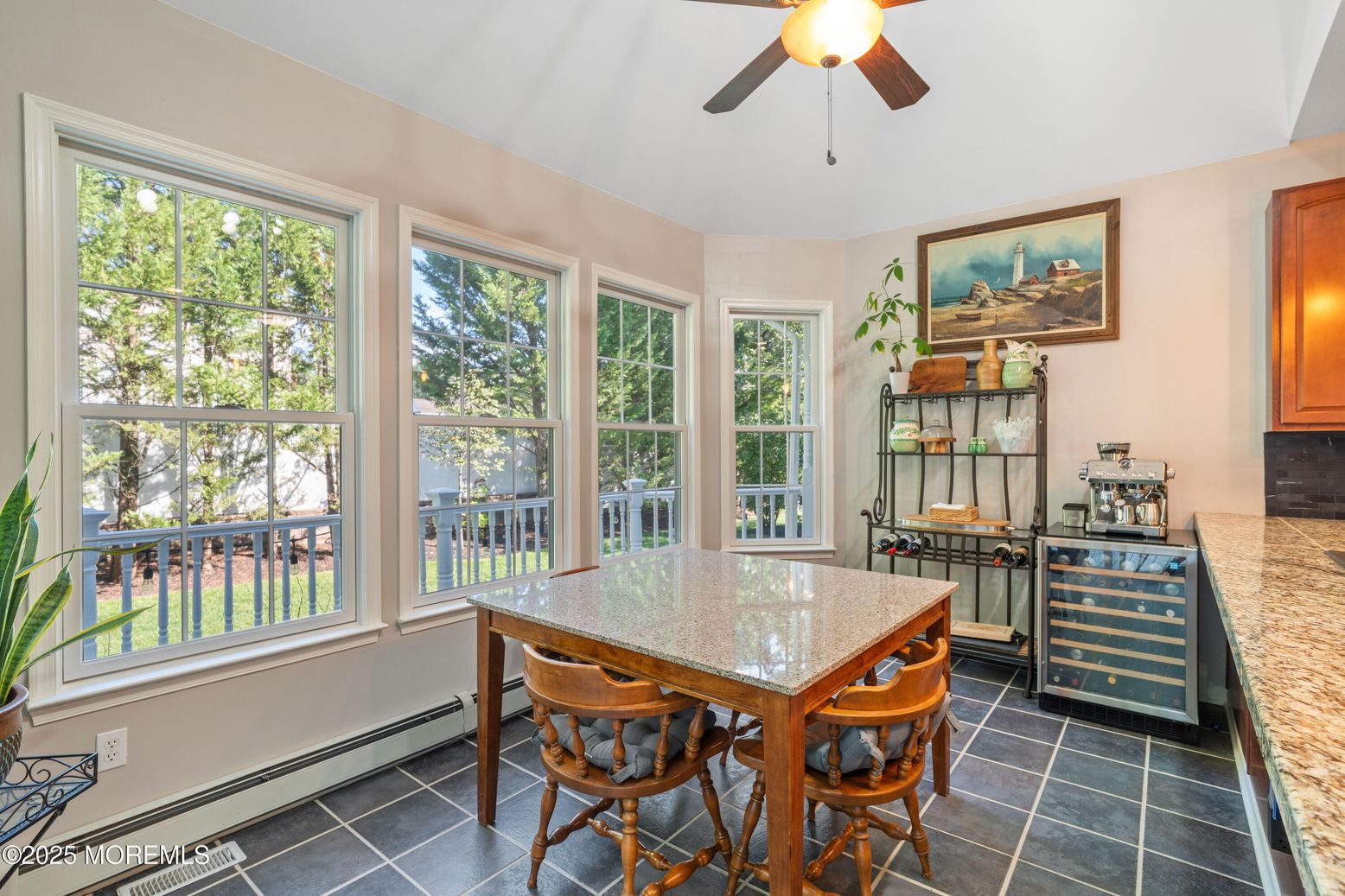 Dining room, Interior