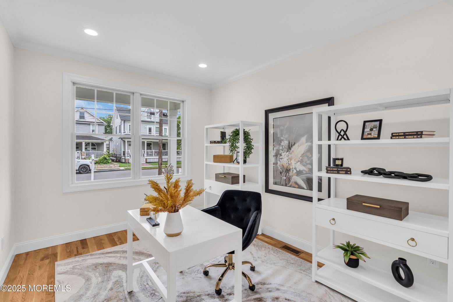 Home Office, Interior, Recessed Lighting, Wood Texture Flooring